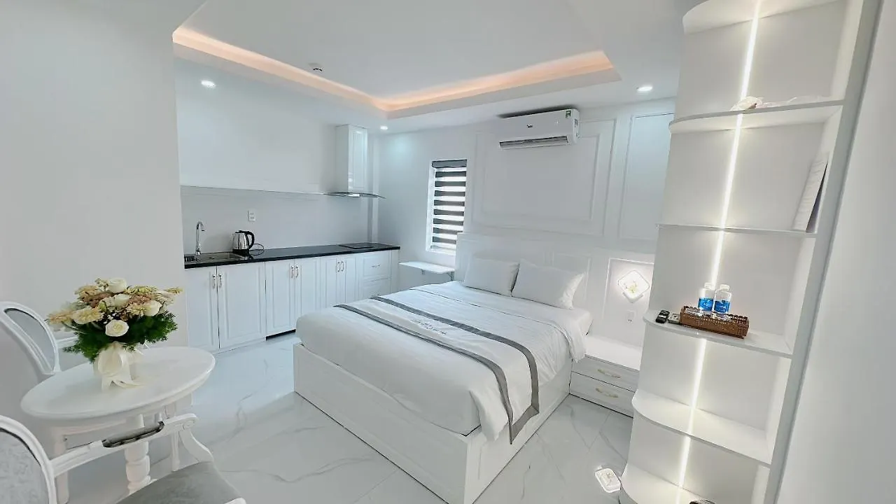 Paris Hotel Da Nang Vietnam