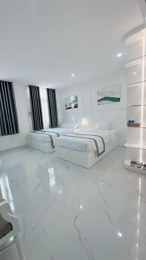 Paris Hotel Da Nang